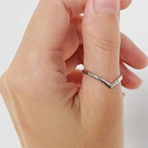 Sterling Silver Dainty Chevron V Ring Modern MIDI Thumb Simple Stackable… - Picture 8 of 10